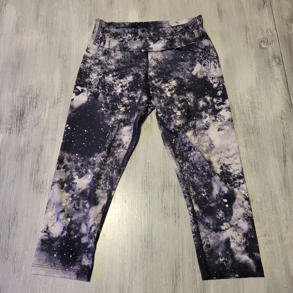 Galaxy Tie Dye Cropped Leggings